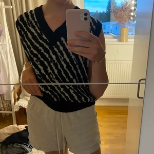Stickad väst - Fin stickad väst som passar xs-l 🥰