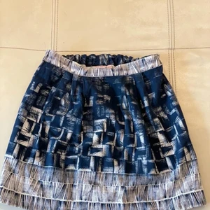 Snygg kjol  - Elegant kjol för en 10 åring 