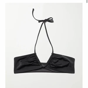 Bikini weekday  - Säljer denna supersnygga och helt oanvända bikinin från weekday eftersom den va för liten för mig. Prislapp sitter kvar