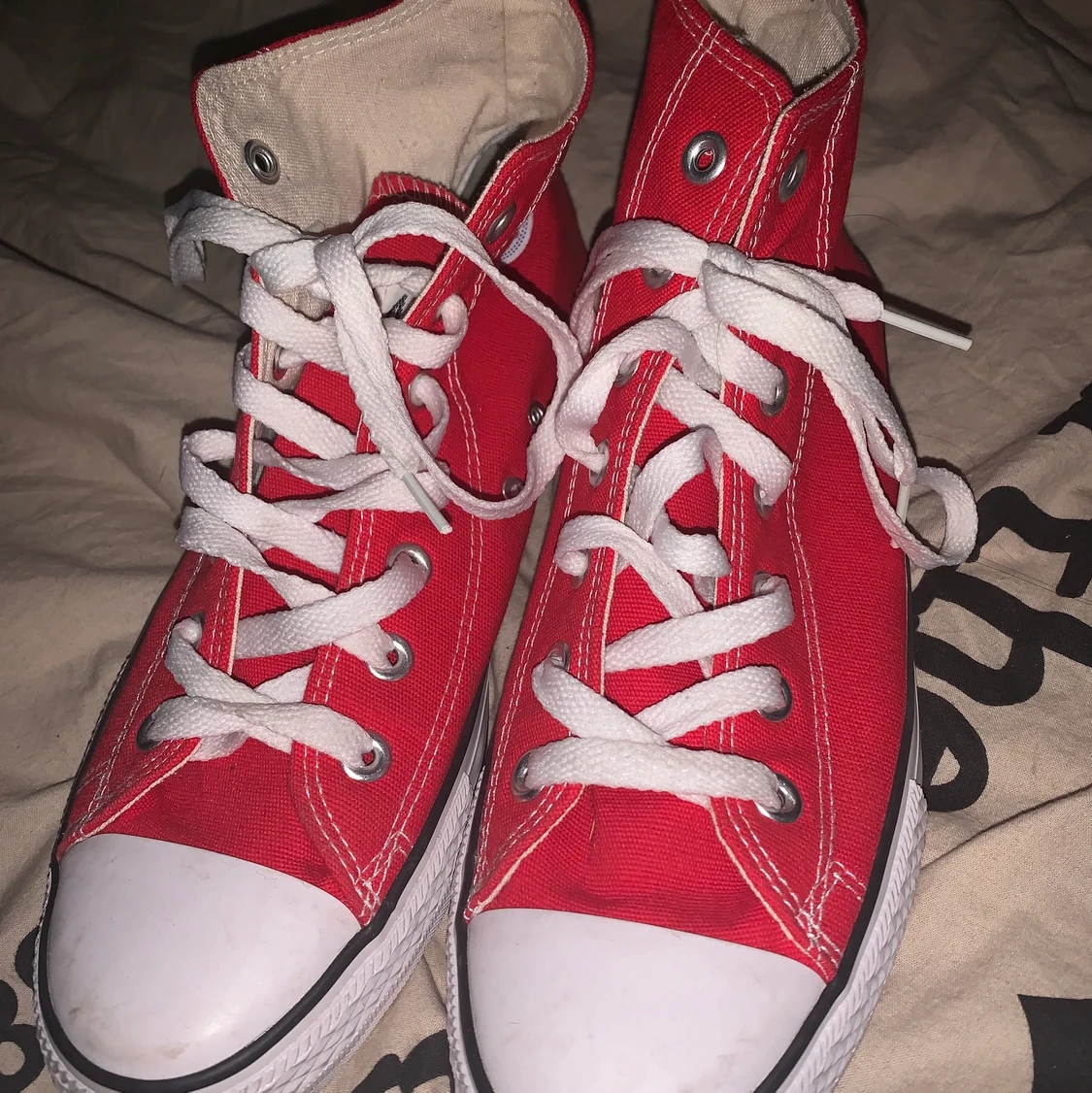 Röda Converse storlek 40