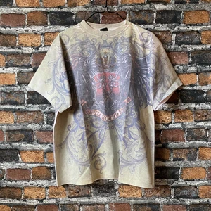 Y2K HipHop Oversized T-shirt - Fick tag på en till sån här snygg tröja, väldigt unik. Helt ny, i bra material, rhinestones på framsidan. Storleken är XL men passar som en större M. För fler bilder eller mått kontakta mig 🧸 Fraktsätt:  PostNord spårbart 📦