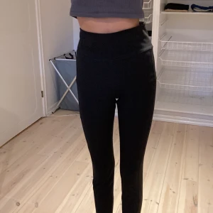 Tränings byxor - Svarta leggings😍