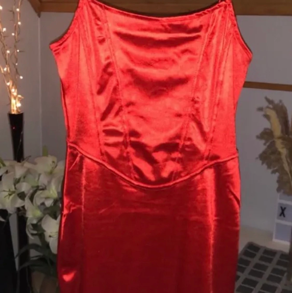 Röd klänning