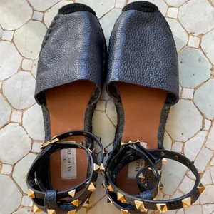 Valentino Espadriller  - Valentino Espadriller i gott skick.