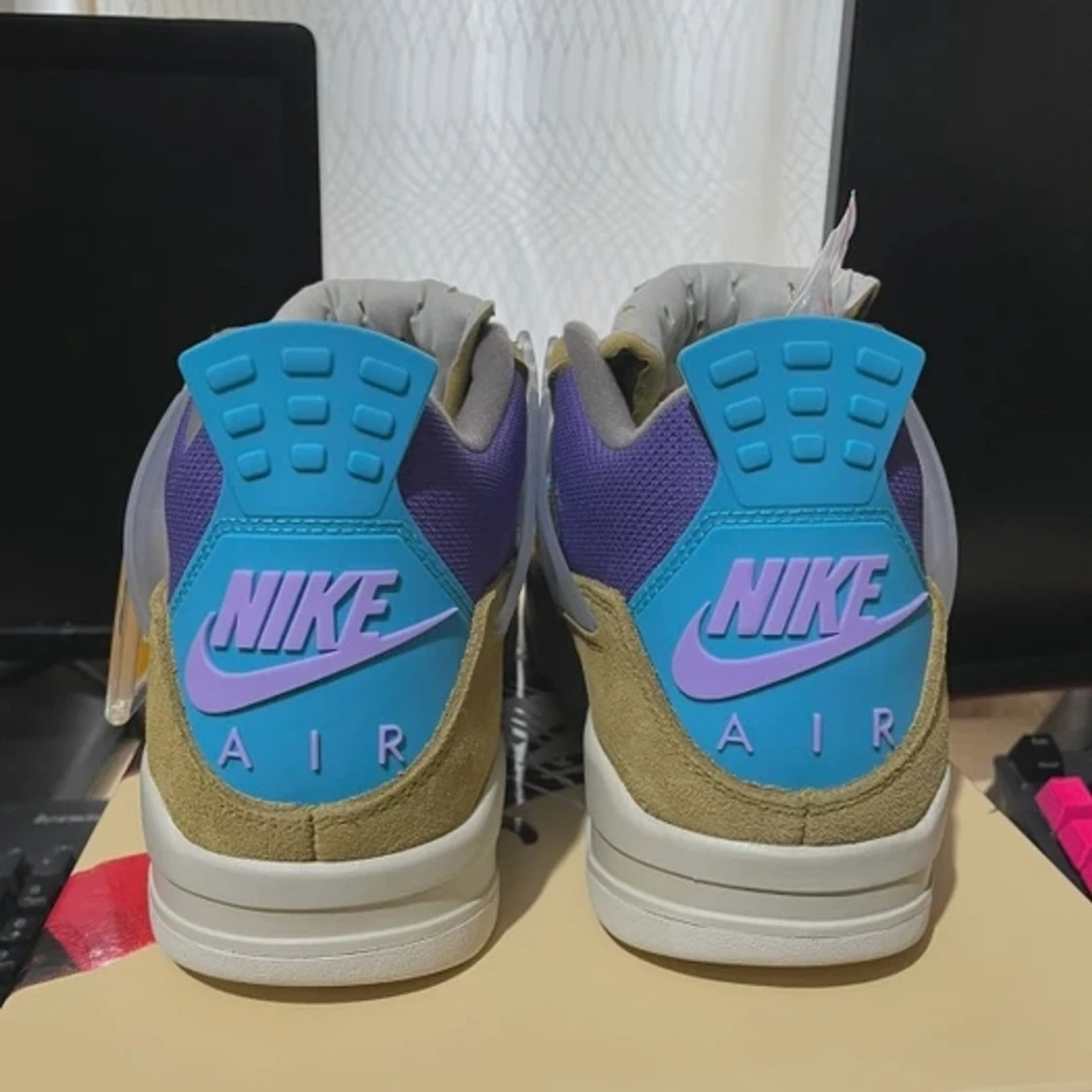 Air Jordan 4 Retro - 90