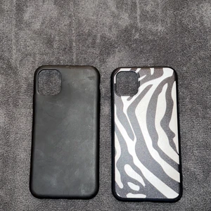 iPhone 11  - Säljer också domma två skalen för att jag har fått ny mobil. Ett skal kostar 20 kr, så 40 kr för båda 