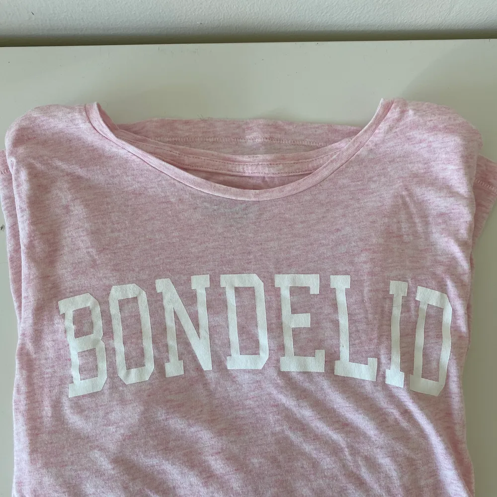 En mjuk, rosa, långärmad tröja från Bondelid i storlek S. Frakt tillkommer❤️. T-shirts.