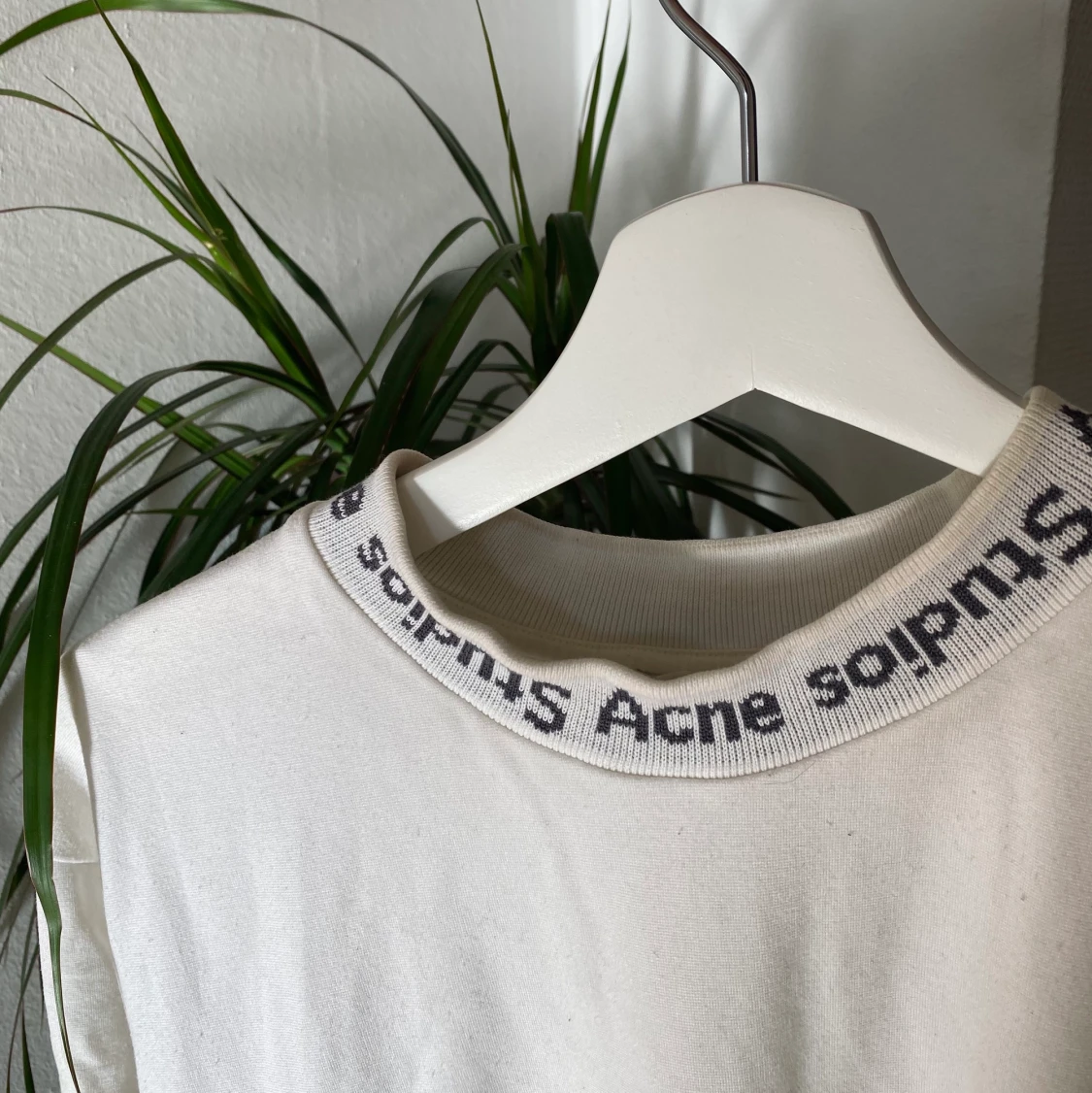 Intressekoll: Acne studios T-shirt