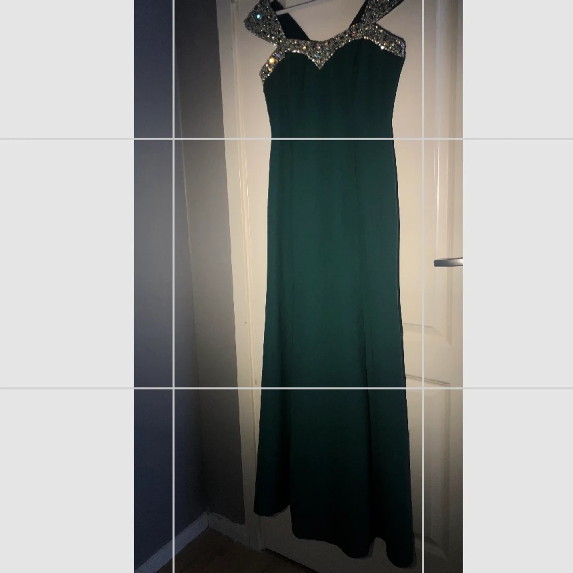 Grön balklänning med diamanter  - 90
