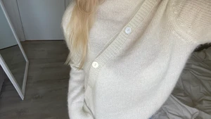 Kofta - Säljer denna kofta, aldrig använd och lapparna sitter kvar. Köparen står för frakt. 