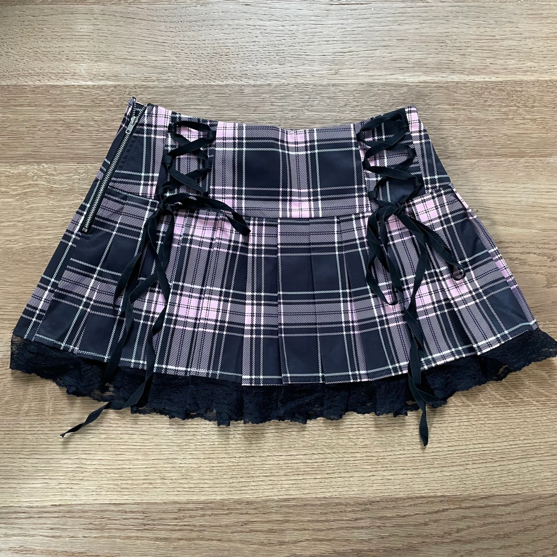 Rosa/svart alt kjol strl M