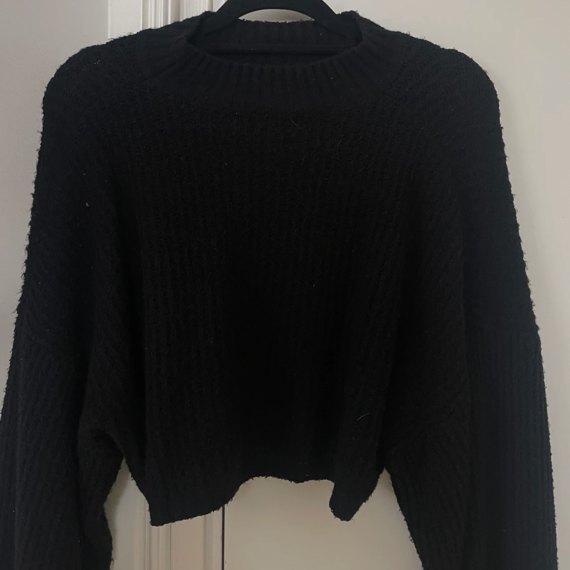 Stickad kroppad tröja  - 90