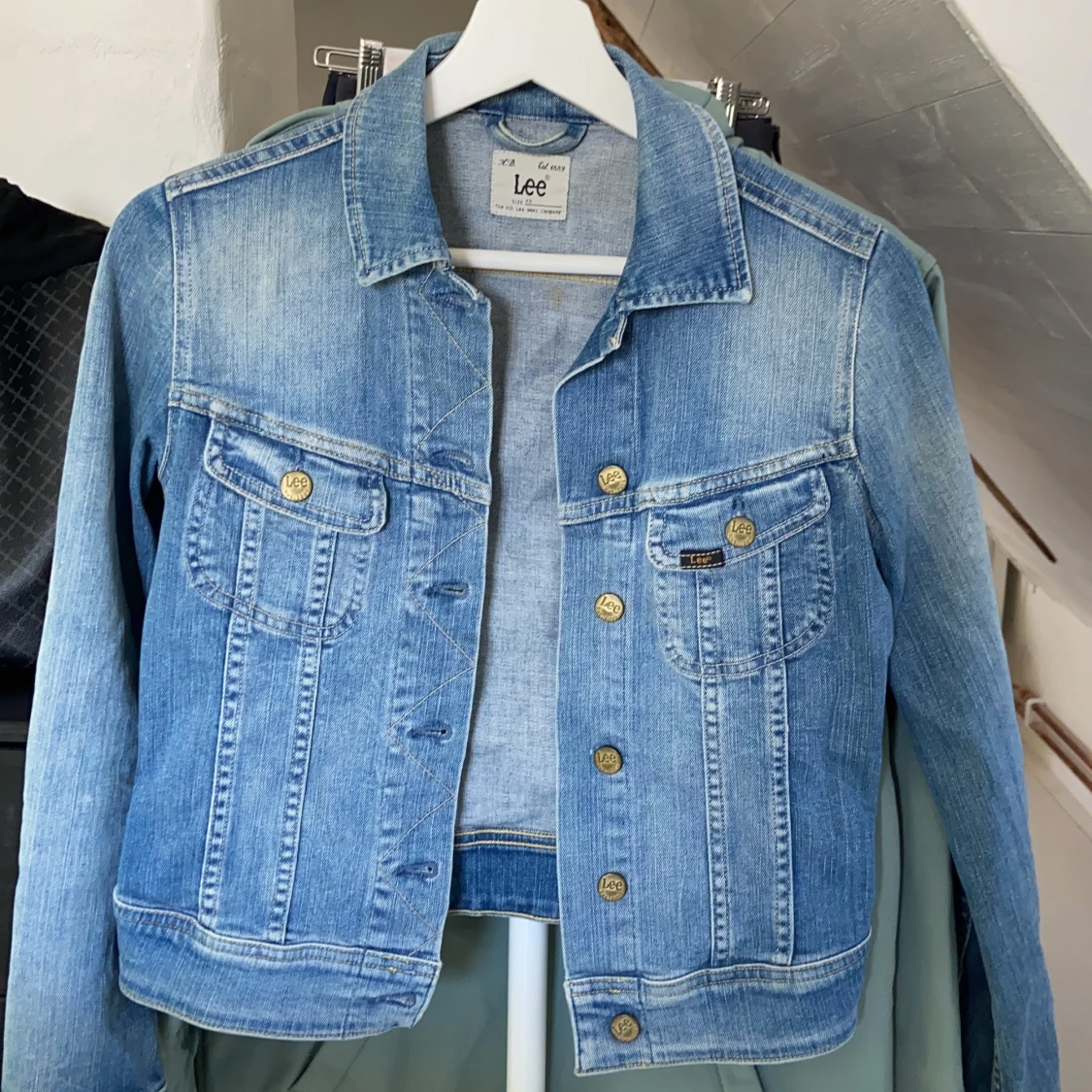 Mörkblå jeans jacka 