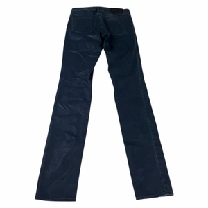 ACNE BYXOR VAXADE JEANS - STORLEK: 25/32 | Midjemått: 34cm | Innerbenslängd: 82cm | Fit: straight | Modell: KEX PLANT |  🔮ERBJUDER ALLTID SAMFRAKT OCH MÄNGDRABATT. PS! ALLA PRISER ÄR FÖRHANDLINGSBARA🔮