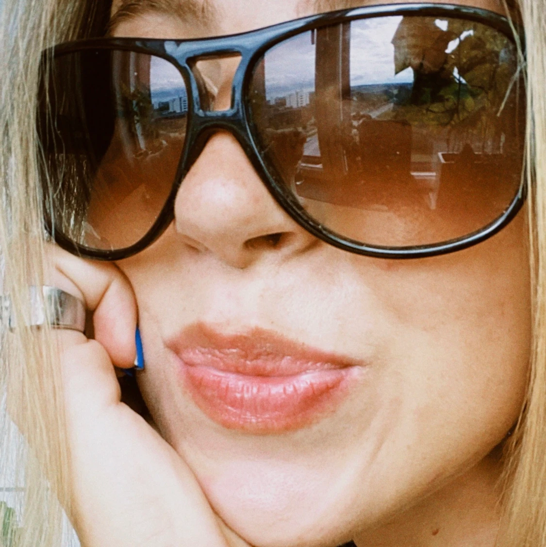 Solglasögon i tonad brun - 90