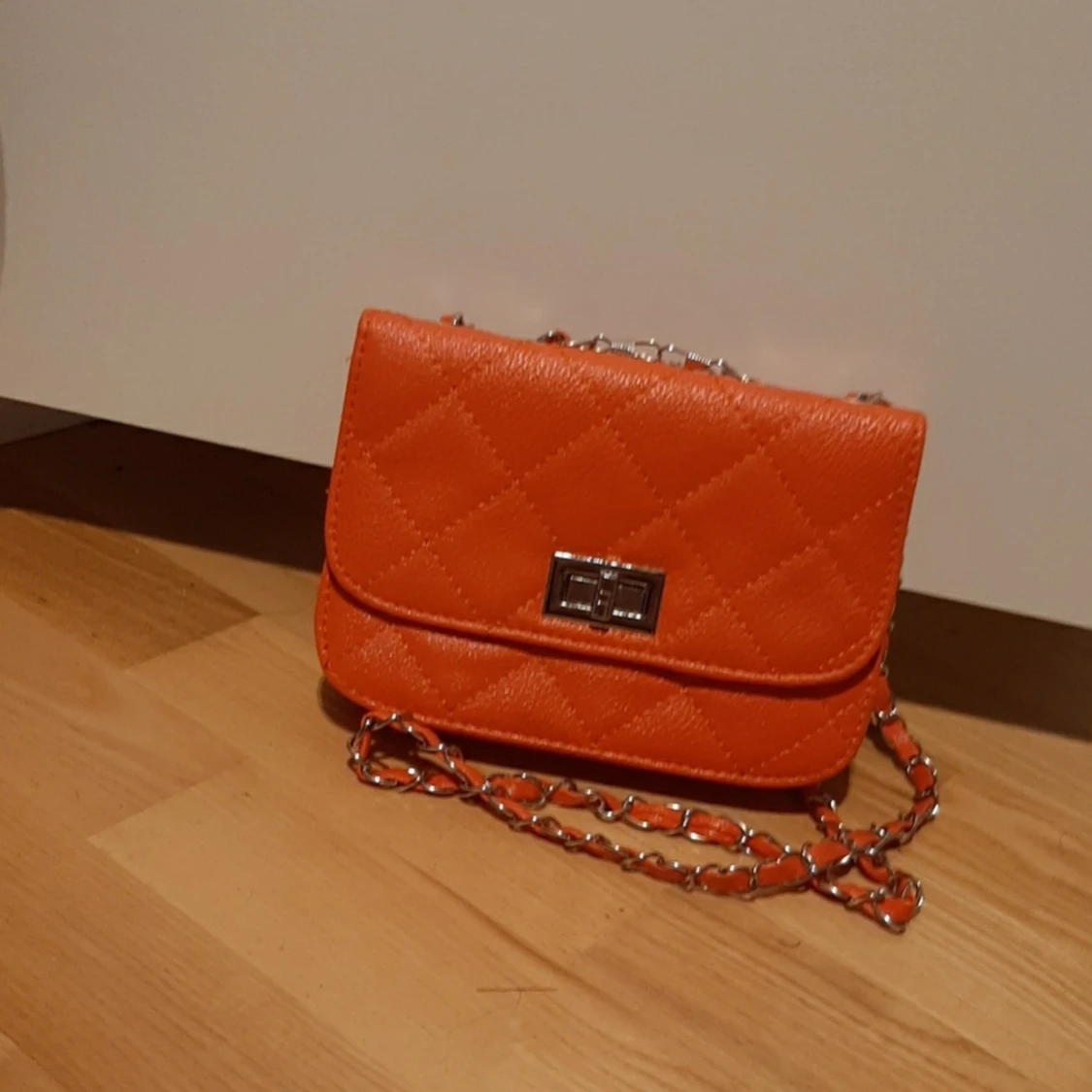 Orange minihandväska - 90