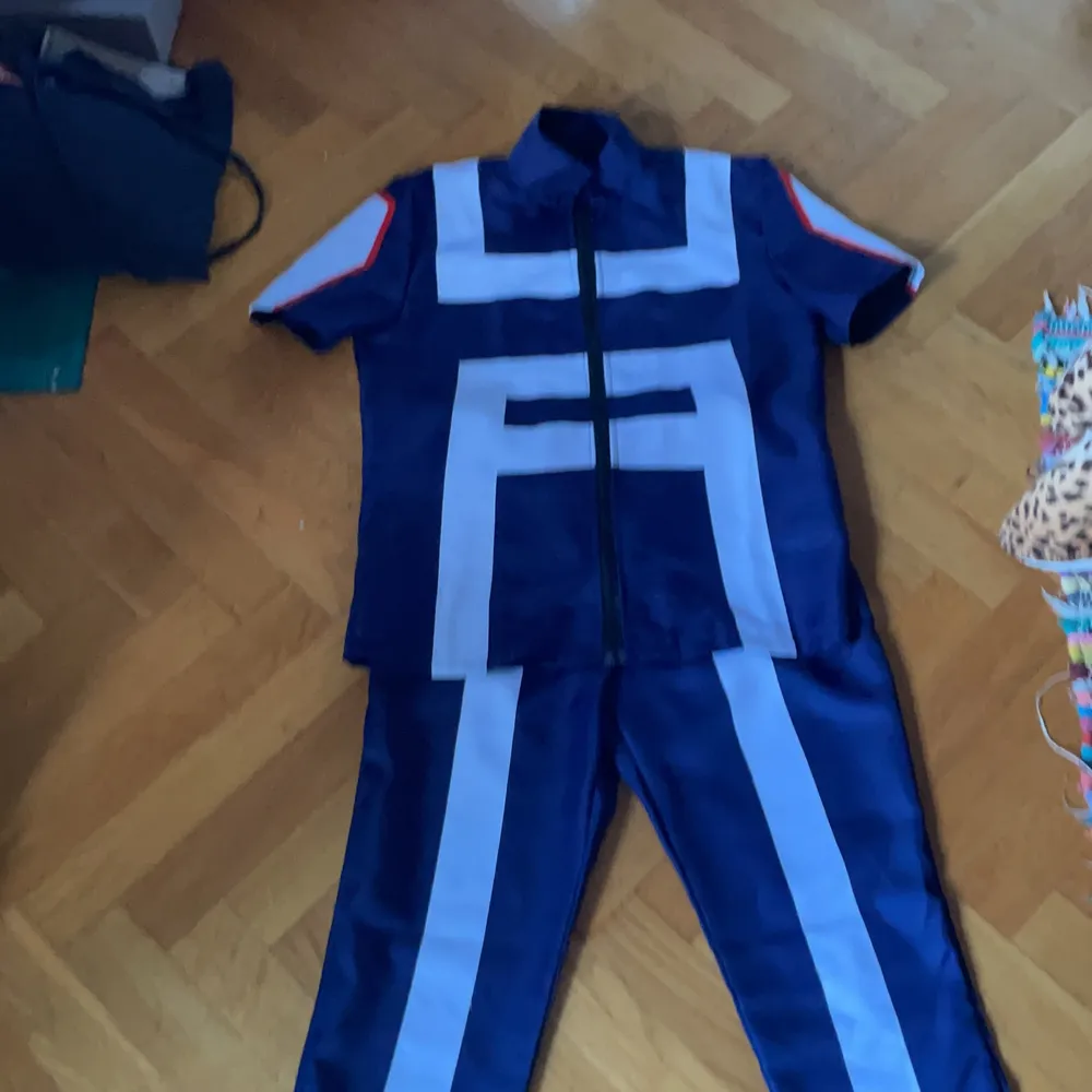 It’s the training outfit from the anime my hero academia. I’ve had it for quite some time but I never really used it. . Övrigt.