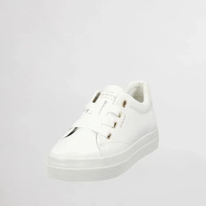 GANT skor strl 30 - Helt nya och oanvända GANT skor i strl 39. Nypris 1399kr  