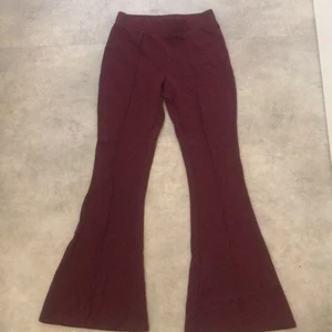 Byxor storlek 146  - Den är i jättebra skick har används en gång