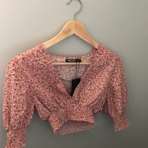 Sommarset - Helt nytt somrigt volangset. Perfekt nu i sommar 