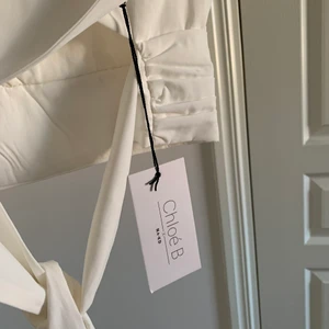 OANVÄND topp NAKD  - Sprillans ny med lappen kvar. Säljer för 140kr inkl frakt💖 