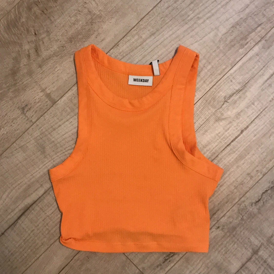 Oranget ribbat linne från weekday <3 - 91