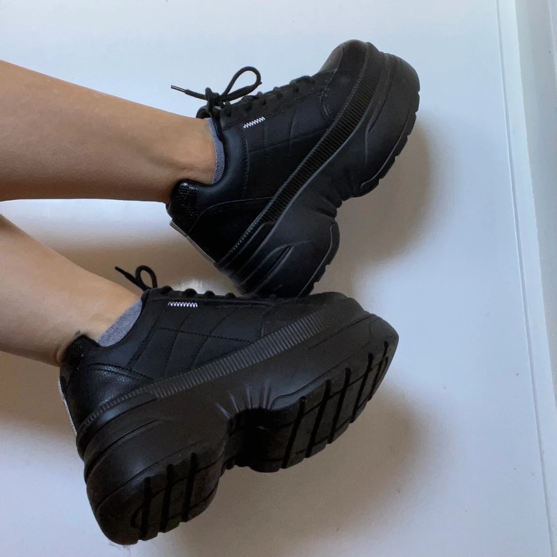 SKITSNYGGA platåsneakers