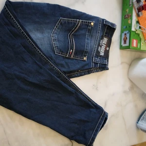 Tommy hilfigher jeans - Jätte fina jeans ny skick  Strl 29/34