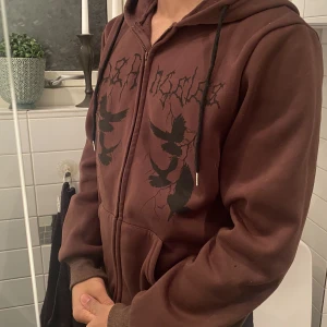 Sip up Hoddie - Jätte cool sip up Hoddie i nyskick