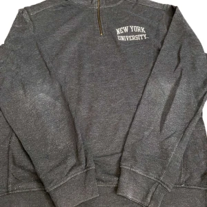 Vintage Sweatshirt  - ✅ Vintage Sweatshirt                                                            ✅ Size: Medium                                                                                           ✅ Condition: 10/10 