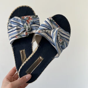 Sandaler - Super gulliga sandaler perfekt nu till våren/sommaren. Strl 37