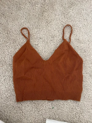 Linne - Brunt linne i storlek s, var för litet för mig så skulle säga xs