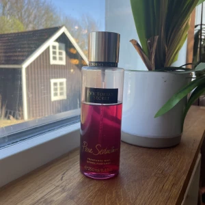 Body mist - Body mist från Victoria’s Secret i doften Pure seduction🫶🏼Köparen står för frakt💌