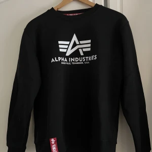 Alpha industries  - Använd 1-2 gånger, som ny