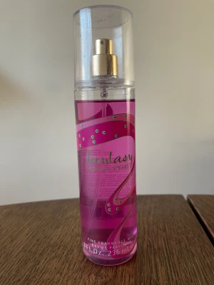 Body spray - Helt ny, använt några få gånger bara, luktar som balsam