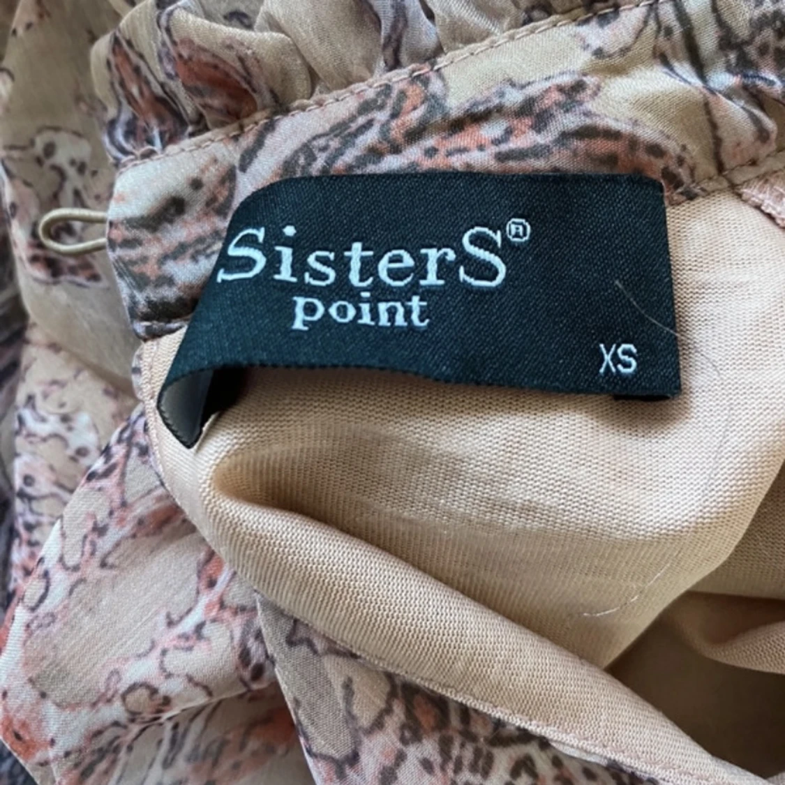 Blus sisters point  - 91