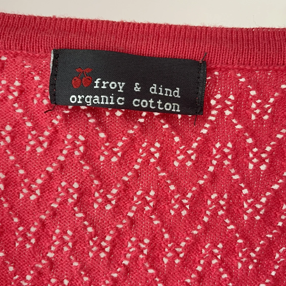 Korallröd finstickad kofta ekologisk bomull  - 90