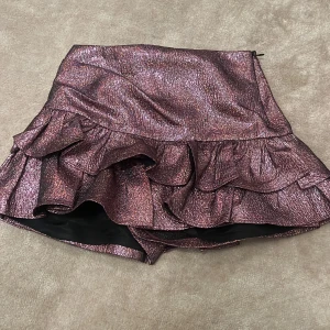 Slut såld zara kjol! - Dröm kjol men tyvärr för liten för mig.