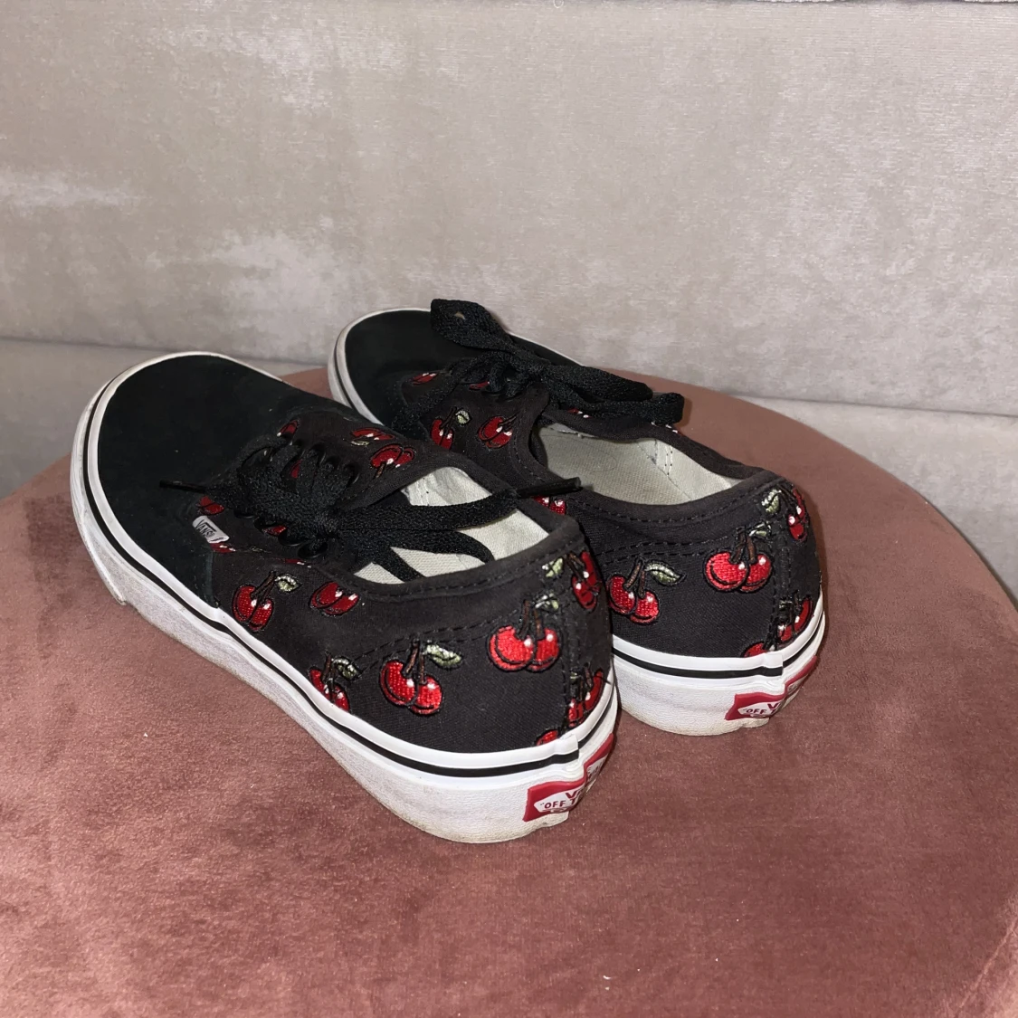 Vans skor med körsbär motiv!  - 91