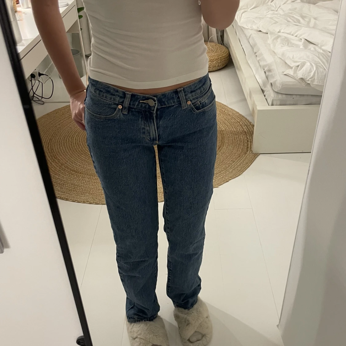 low waist jeans