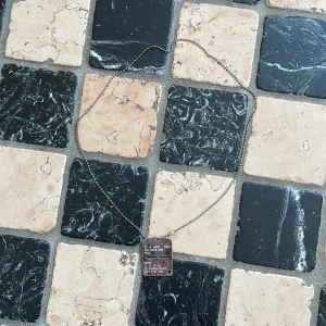 1017 Alyx Dogtag - Säljer denna dogtag från 1017 Alyx. Köpt på ssense för runt 3 år sen. Kedjan är väl använd, därav priset, men kan nog rustas upp. Kvitto finns