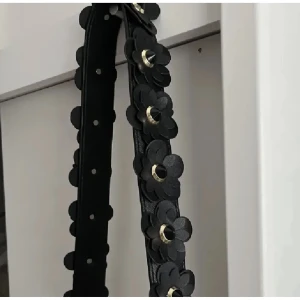 By gabrielle väskrem - Har alla 3 längden så skriv vilken ni vill ha💕 nypris på en är 700 