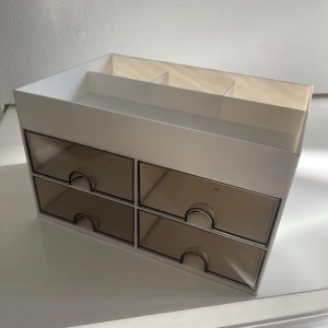 Förvaringslåda  - Hej Alla denna kan ni få för 40kr ( kunden står för frakten ) om ni bor i Stockholm så kan vi jättegärna träffas ❤️