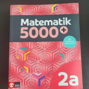 Lärobok  - Boken är som ny, använd ca 2 gånger. 