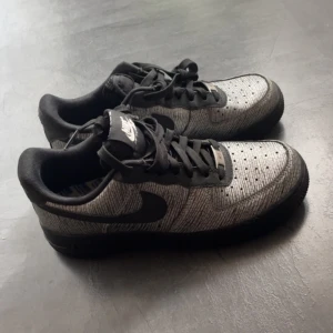 Nike - Sparsamt använda 🤩 Reflex effekt 