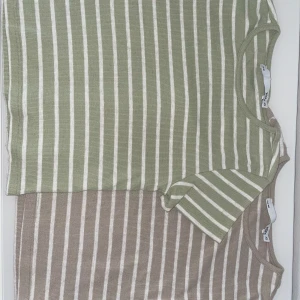 Två t-shirts - Två stycken randiga T-shirts från Lager 157, jättegulliga och använda fåtal gånger. Säljer eftersom jag inte använt dom på ett tag🤍Priset kan diskuteras vid snabb affär!