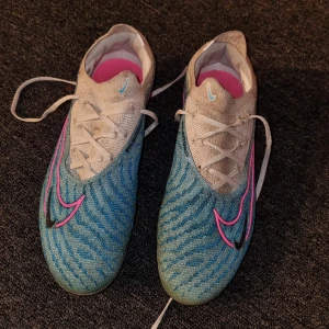 Nike Phantom GX - Storlek 40,5 Skick 8-10  Endast lite smutsiga