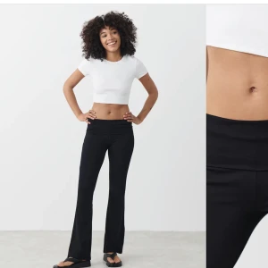 Folded flared trousers - Slutsålda yoga pants från Gina Tricot. Aldrig använda!
