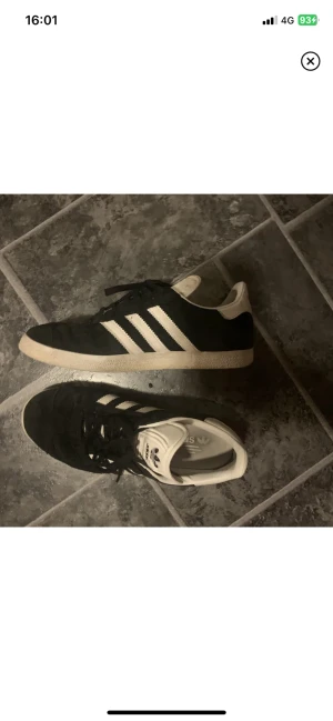 Adidas Gazelle skor  - Jätte fina och sköna skor