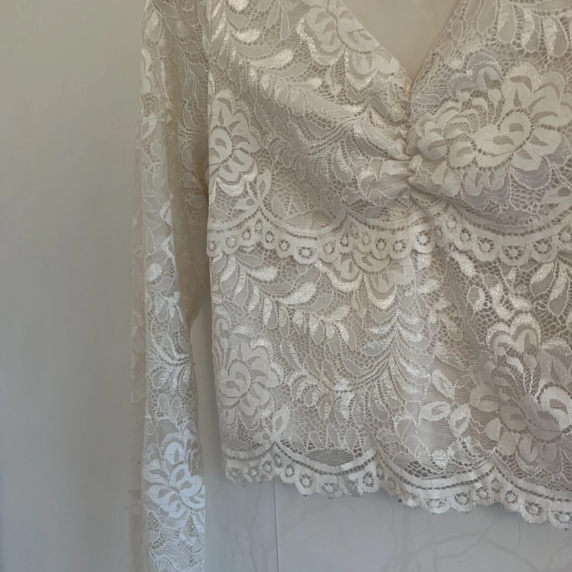 Spets tröja till salu - 90